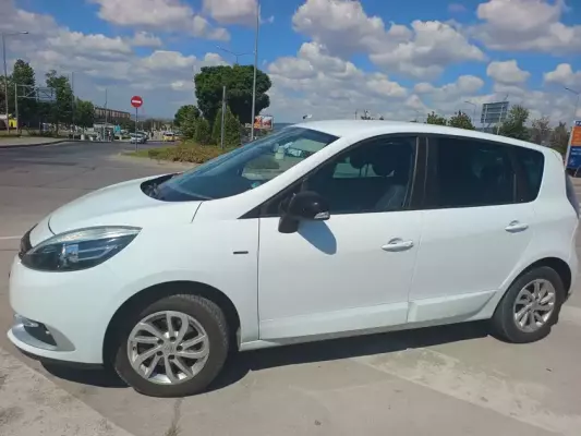 Renault Scenic for rent in Bulgaria