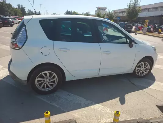 Renault Scenic for rent in Bulgaria