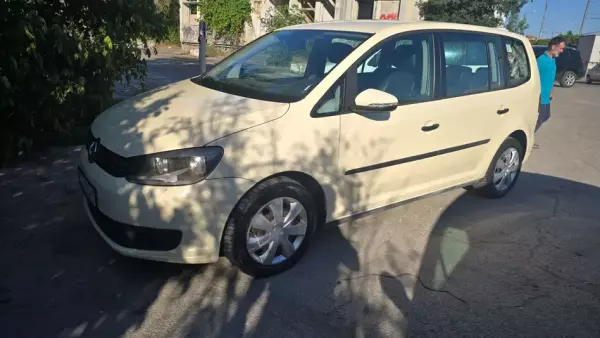 Volkswagen Touran for rent in Bulgaria